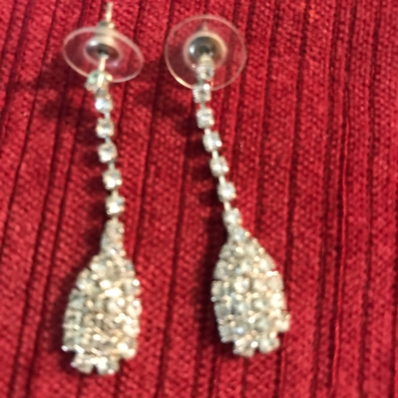 Earrings - Picture 6 of 16